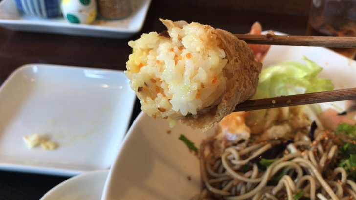 那覇久米の創作系日本そば「みつまる」いなり寿司
